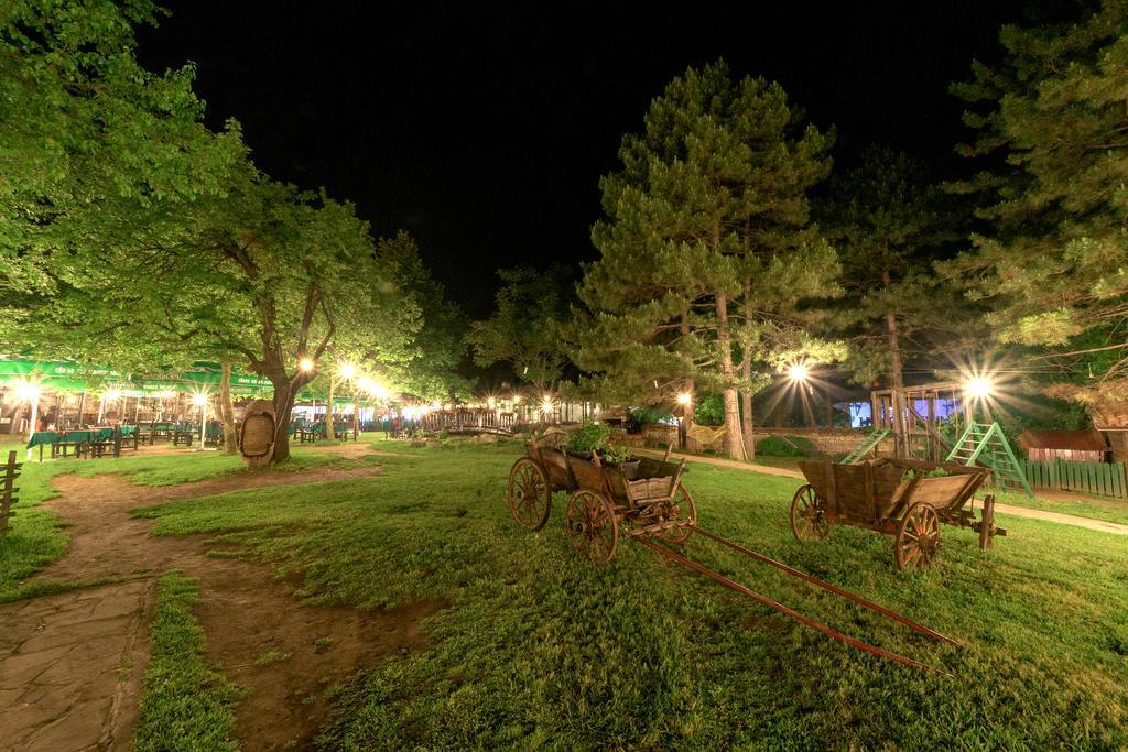Hotel Izvora 2 Arbanasi Exterior photo